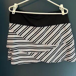 NWOT Black and White Striped Women's Skort size large